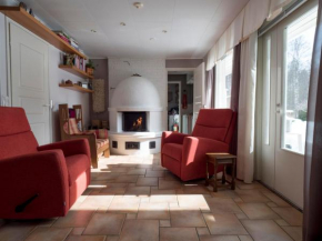 Moonlight House Large holiday villa with sauna and free parking